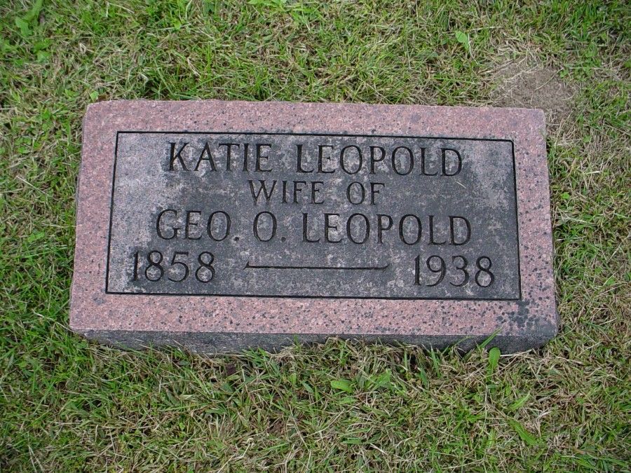 Katie Leopold