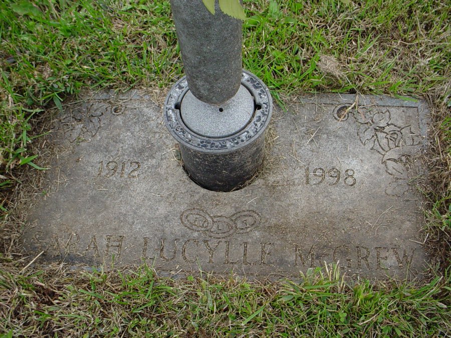  Sarah Lucylle Bell McGrew