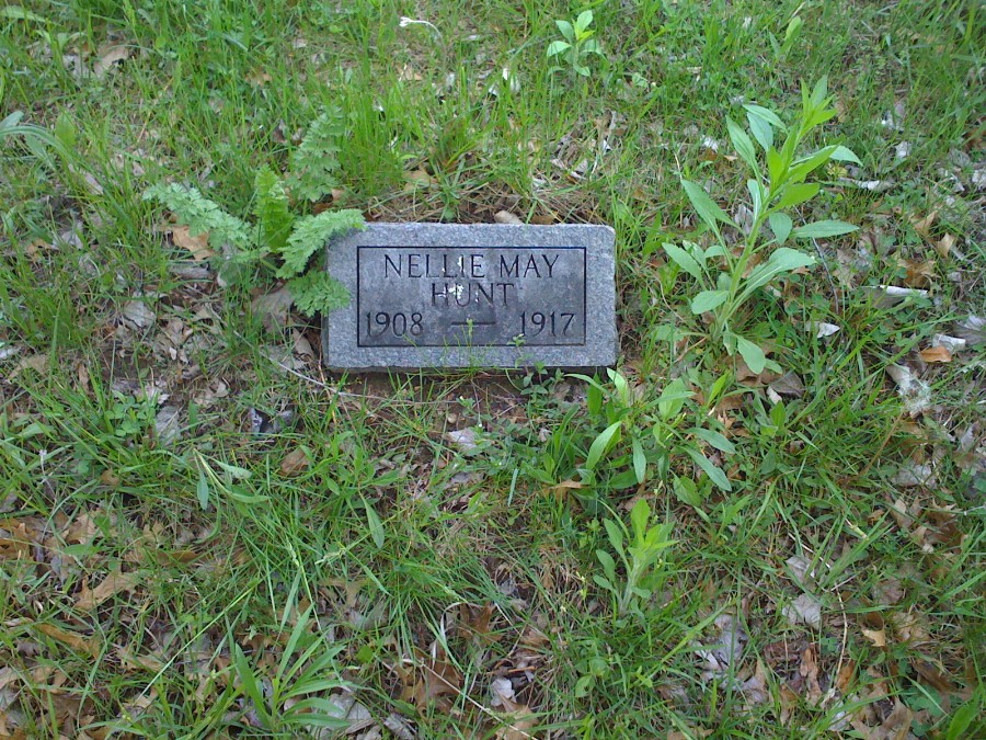  Nellie May Hunt