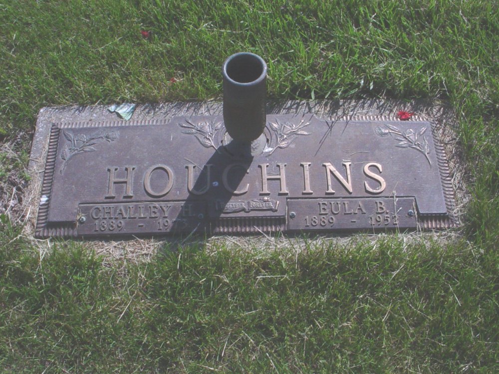  Challey Houchins & Eula Wright