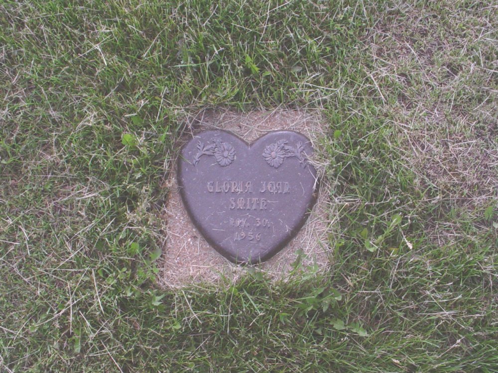  Gloria Jean Smith