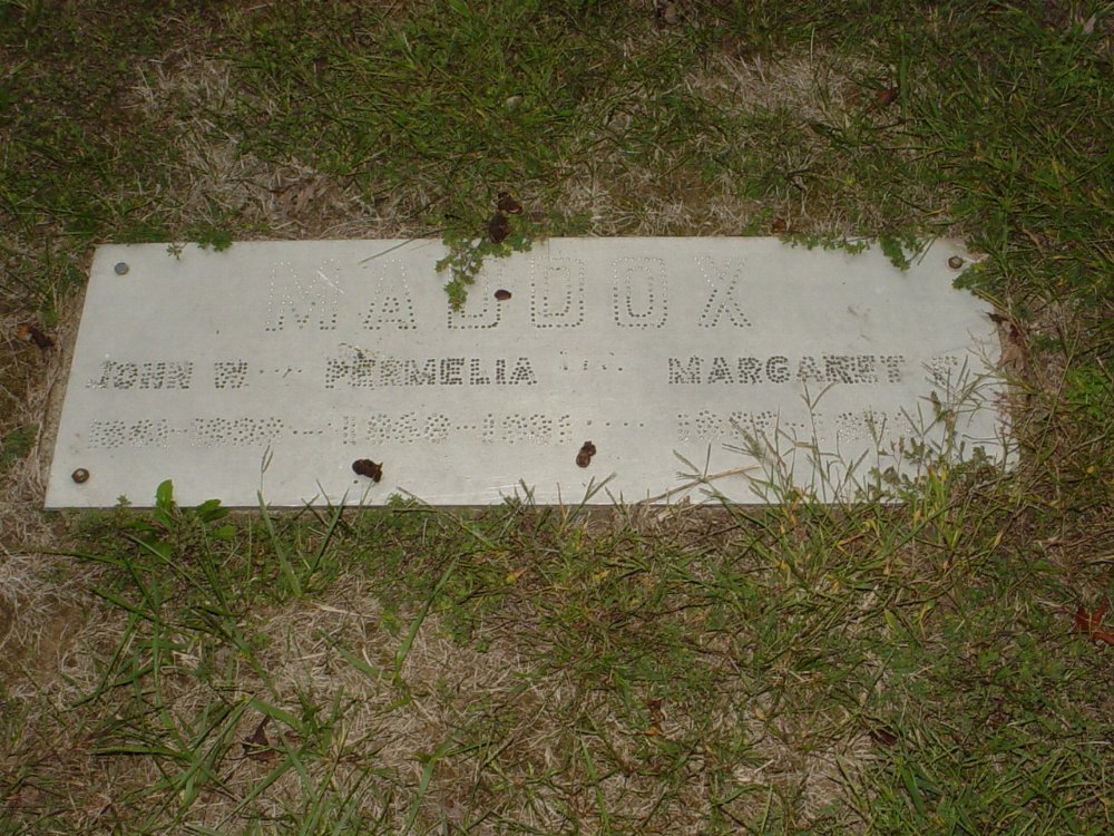 John, Permelia & Margaret Maddox