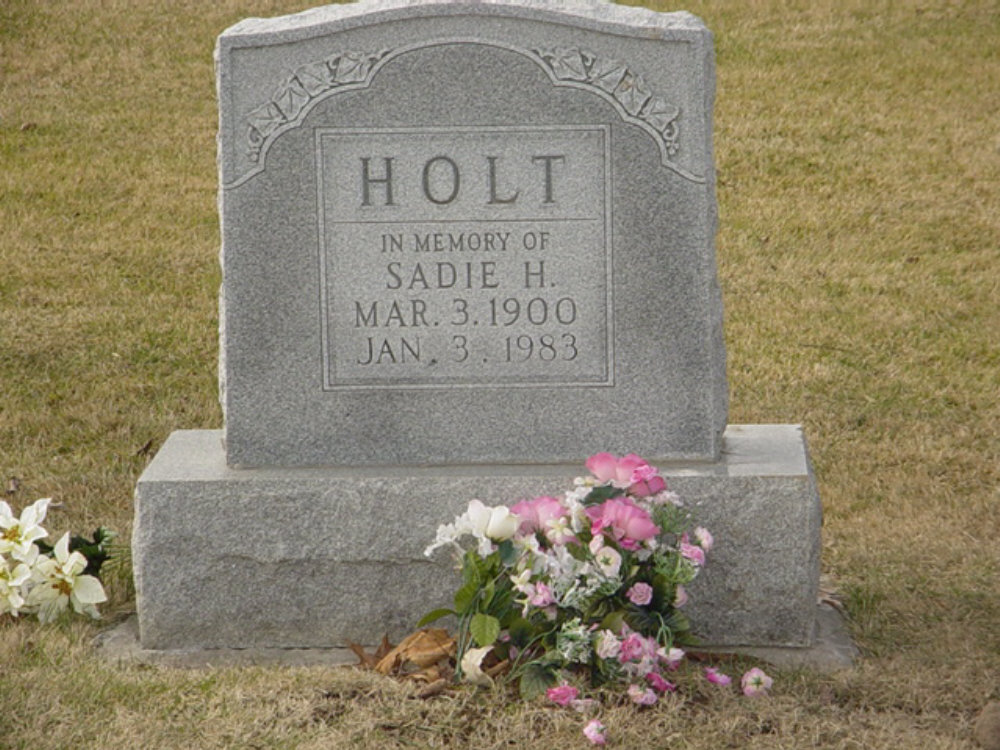  Sadie Custard Holt